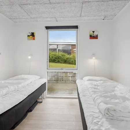 Holiday home Geeske - 150m From The Sea By Interhome *