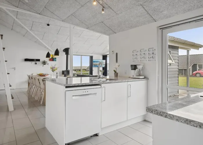 Geeske - 150m From The Sea By Interhome